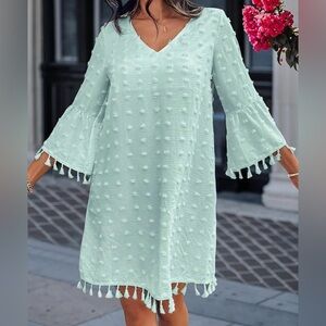 CHICME Swiss Dot V-neck Bell Sleeve Shift Flowy Mini Dress Light Green Sz Small